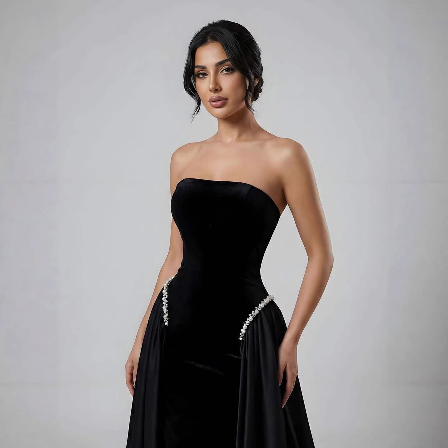 Burgundy Strapless Mermaid Velvet Evening Ball Gowns with Pearls LA73351