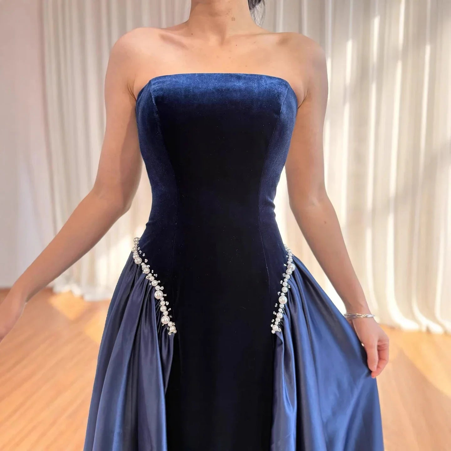 Burgundy Strapless Mermaid Velvet Evening Ball Gowns with Pearls LA73351